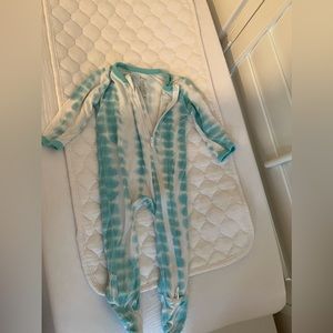 Kyte Baby Tye-Dye Zipper PJs